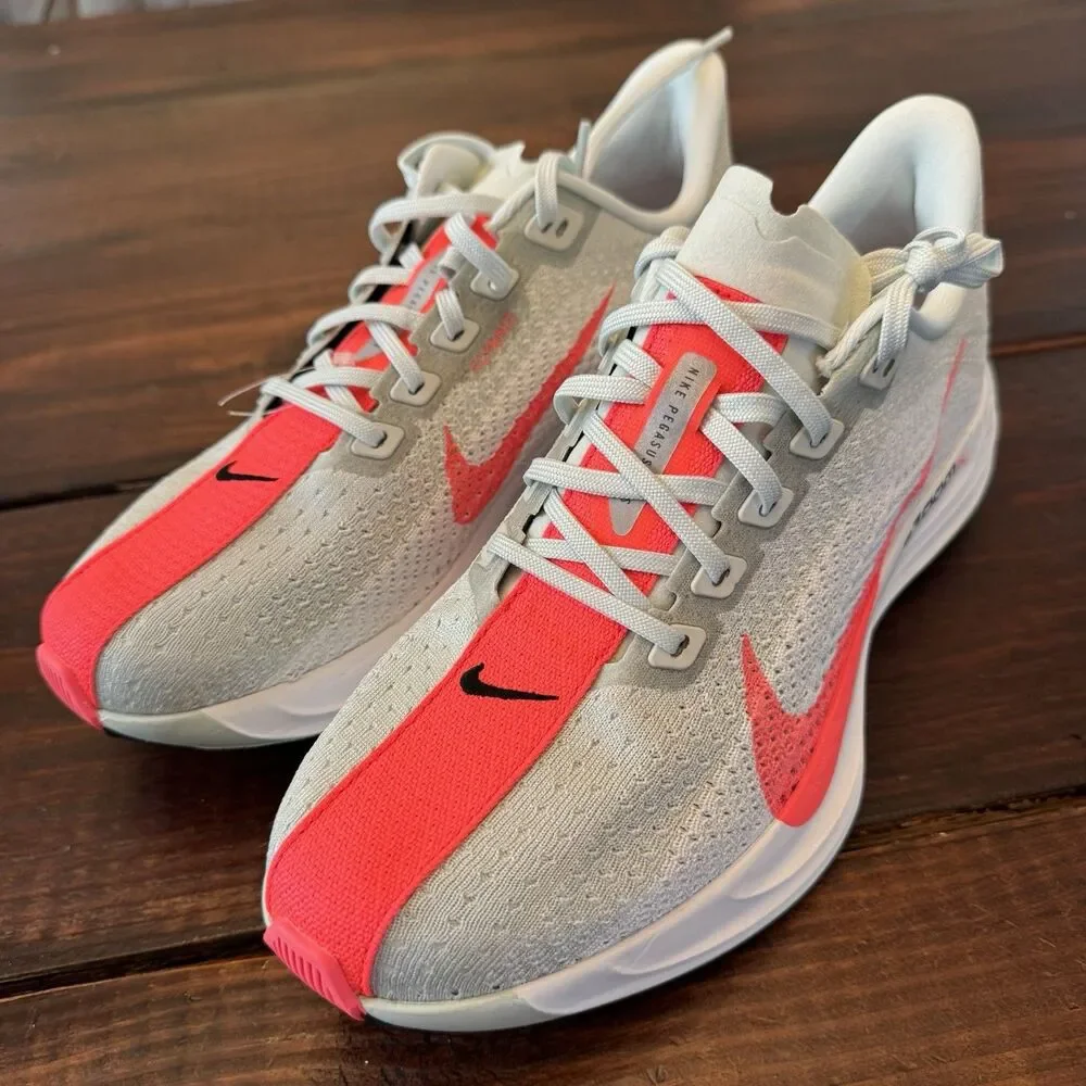 Nike Pegasus Plus Running Shoes